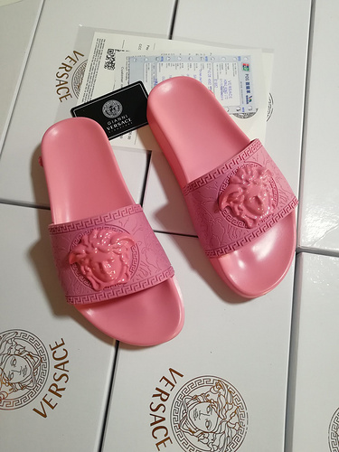 Mixed Brand Slippers Unisex ID:202004a64